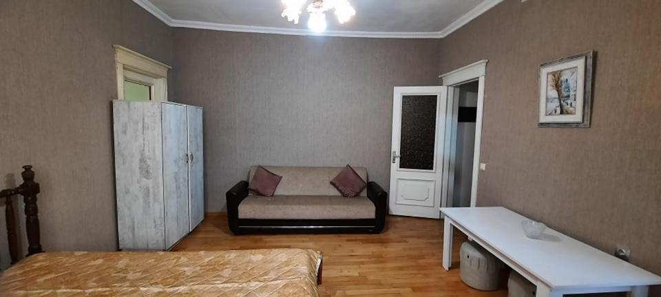 Iren Apartment Batumi Exterior foto