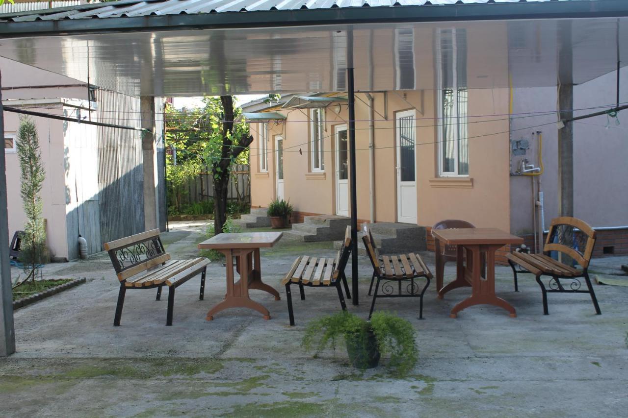 Iren Apartment Batumi Exterior foto